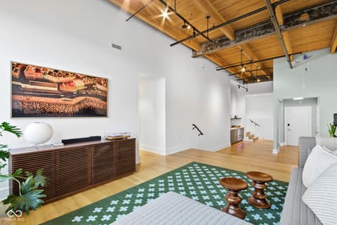 Photo of 430 N Park Avenue, Indianapolis, IN
