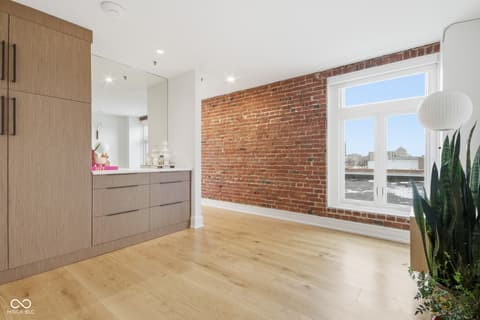 Photo of 430 N Park Avenue, Indianapolis, IN