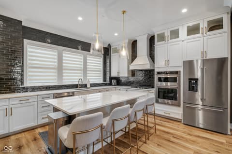 Photo of 922 Berkhamsted Lane, Carmel, IN