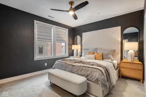 Photo of 922 Berkhamsted Lane, Carmel, IN
