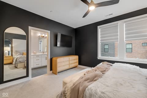 Photo of 922 Berkhamsted Lane, Carmel, IN