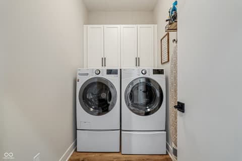Photo of 922 Berkhamsted Lane, Carmel, IN