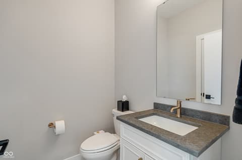 Photo of 922 Berkhamsted Lane, Carmel, IN