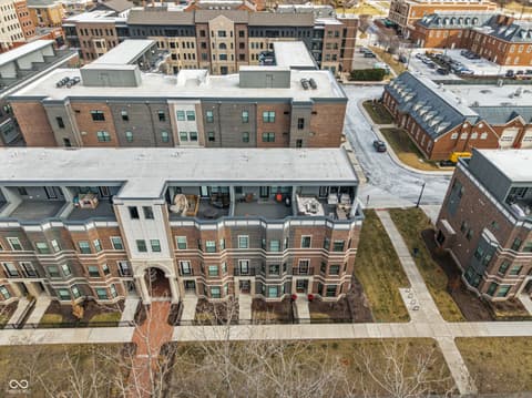 Photo of 922 Berkhamsted Lane, Carmel, IN