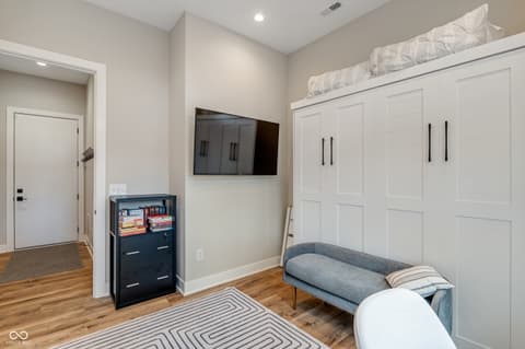 Photo of 922 Berkhamsted Lane, Carmel, IN