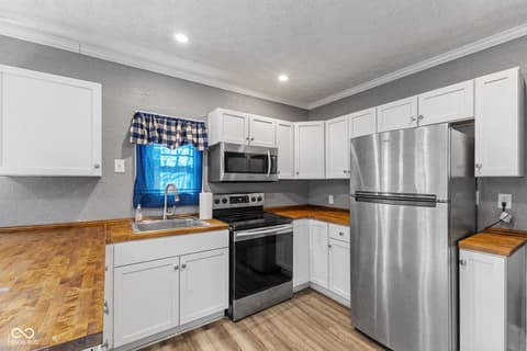 Photo of 1424 N Gladstone Avenue, Indianapolis, IN