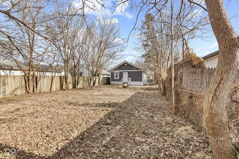 Photo of 1424 N Gladstone Avenue, Indianapolis, IN