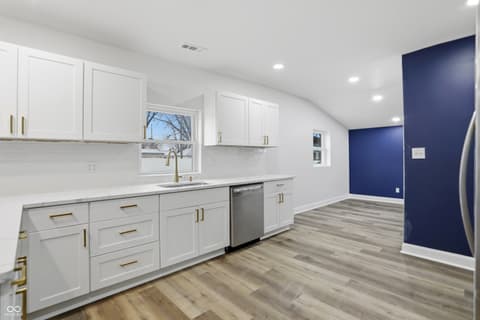 Photo of 208 N Tacoma Avenue, Indianapolis, IN