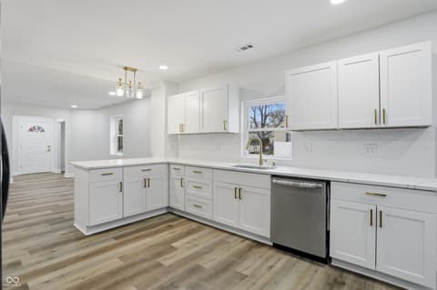 Photo of 208 N Tacoma Avenue, Indianapolis, IN