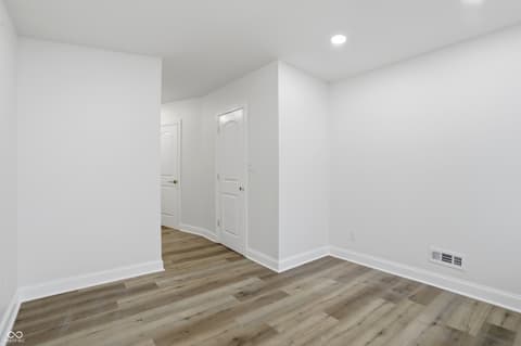 Photo of 208 N Tacoma Avenue, Indianapolis, IN