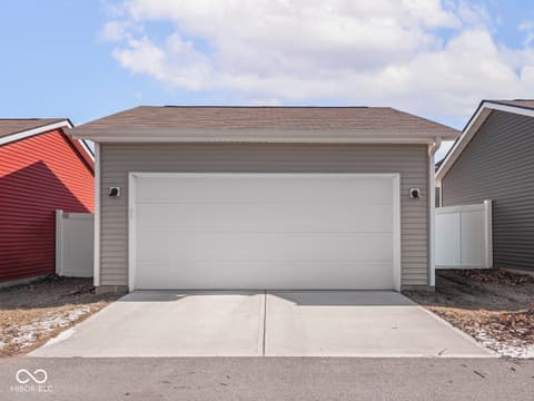 Garage at 348 Central State Boulevard, Indianapolis, IN