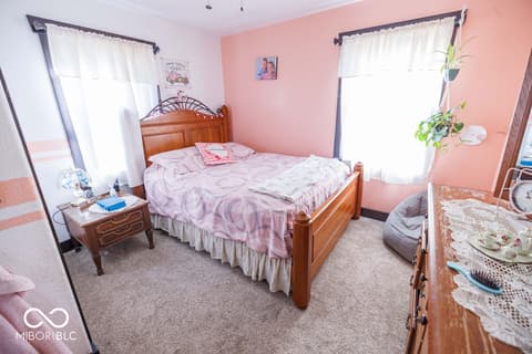 Bedroom at 14154 Defore Road, Coal City, IN