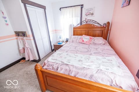 Bedroom at 14154 Defore Road, Coal City, IN