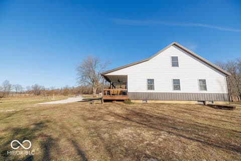 Side exterior at 14154 Defore Road, Coal City, IN