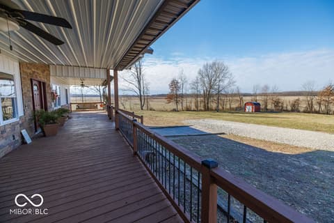 Outdoor living area at 14154 Defore Road, Coal City, IN