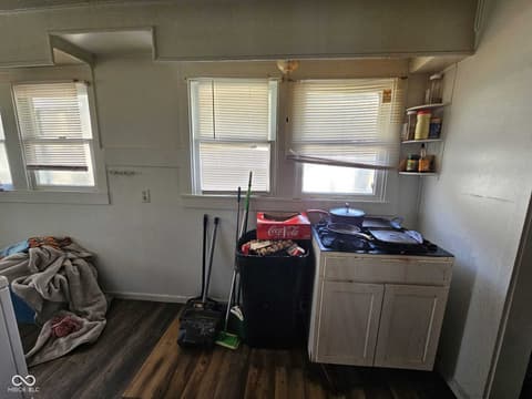 Photo of 918 N Olney Street, Indianapolis, IN