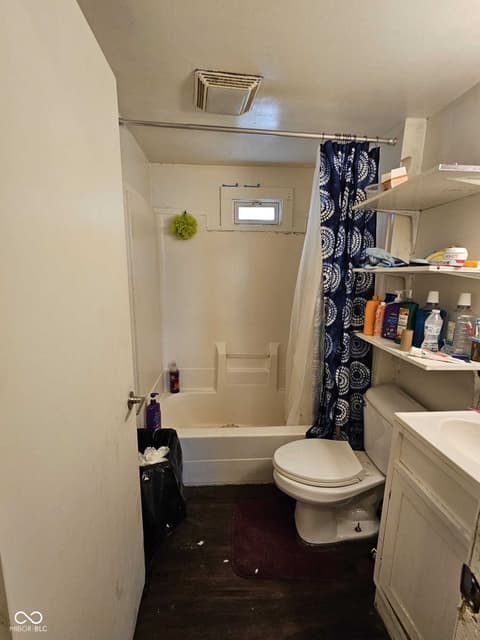 Photo of 918 N Olney Street, Indianapolis, IN