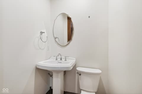 Photo of 2455 Broadway Street, Indianapolis, IN