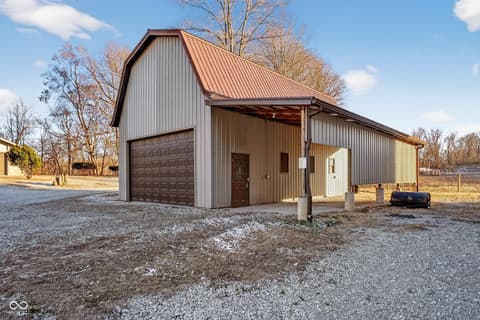 Barn — 2594 E Traction Road, Crawfordsville, IN