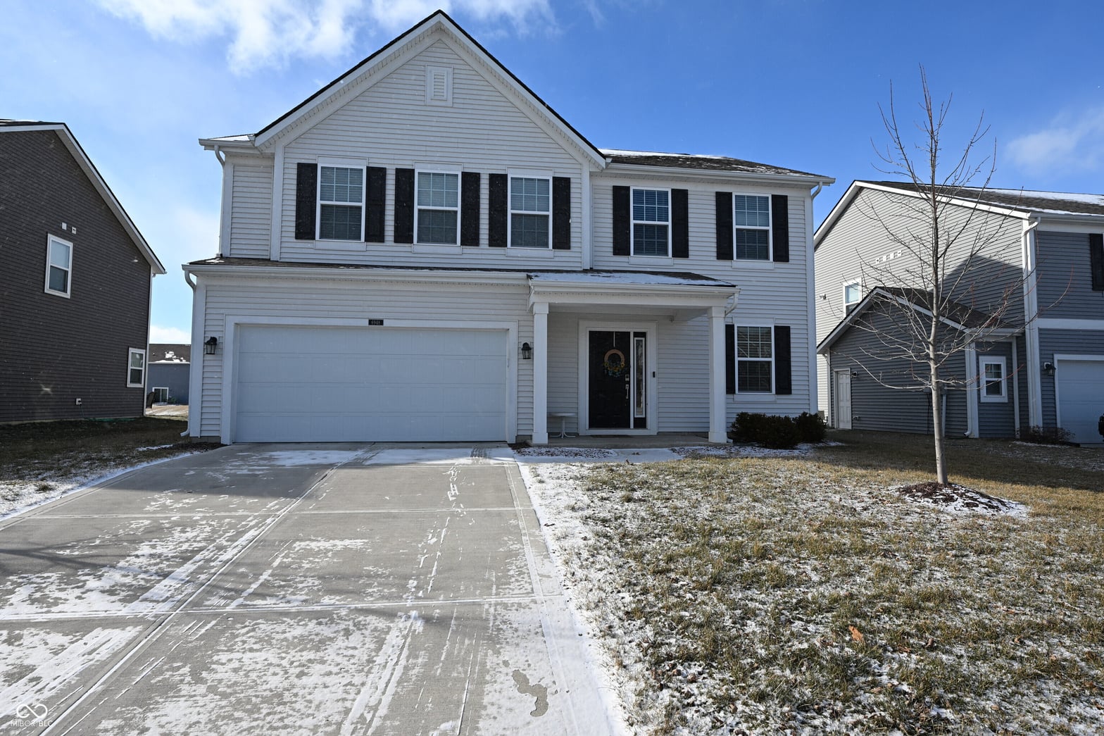 Front exterior at 6948 Sablecliff Way, Brownsburg, IN