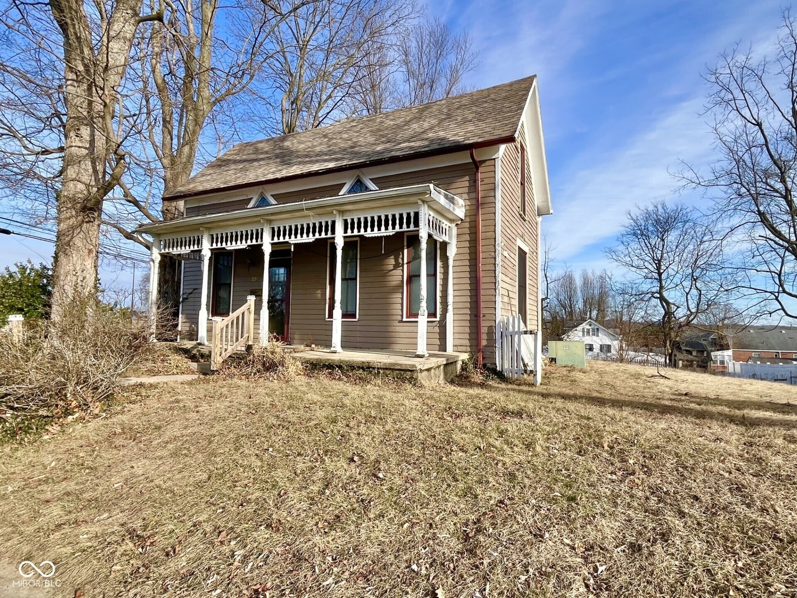 Photo of 221 N Sycamore St, Brownstown, IN