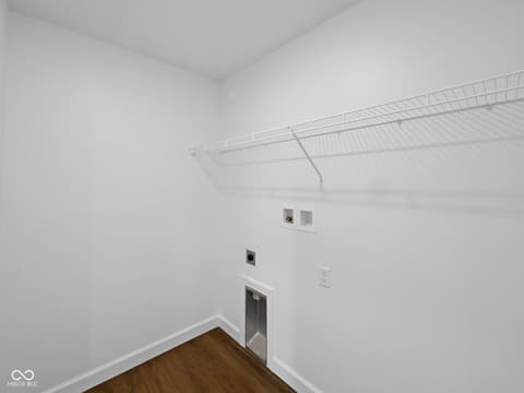Laundry room at 820 Hackberry Court, Frankfort, IN