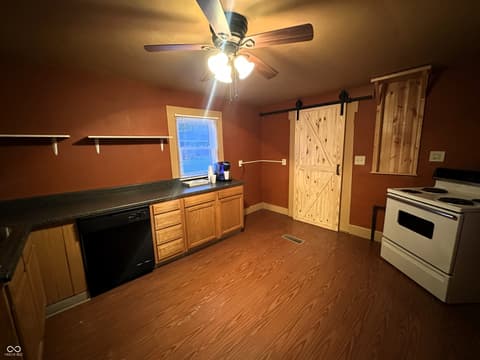 Photo of 302 E Washington Street, Waynetown, IN