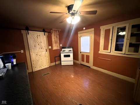 Photo of 302 E Washington Street, Waynetown, IN