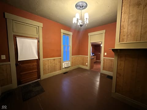 Photo of 302 E Washington Street, Waynetown, IN