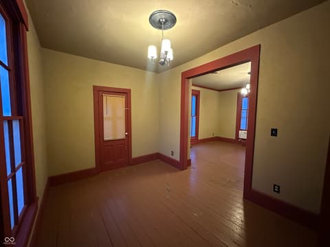Photo of 302 E Washington Street, Waynetown, IN