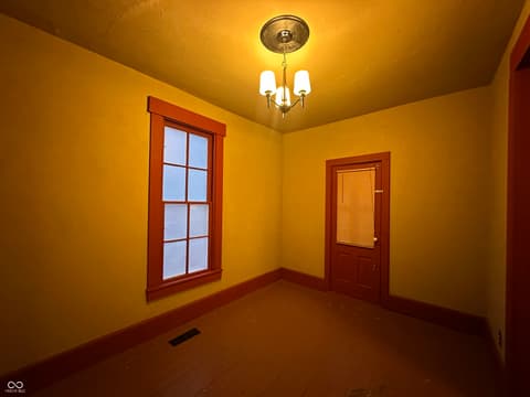 Photo of 302 E Washington Street, Waynetown, IN