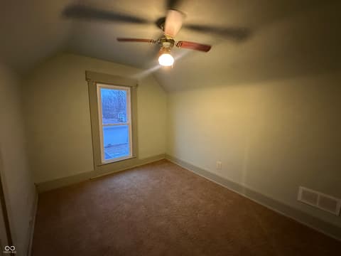 Photo of 302 E Washington Street, Waynetown, IN