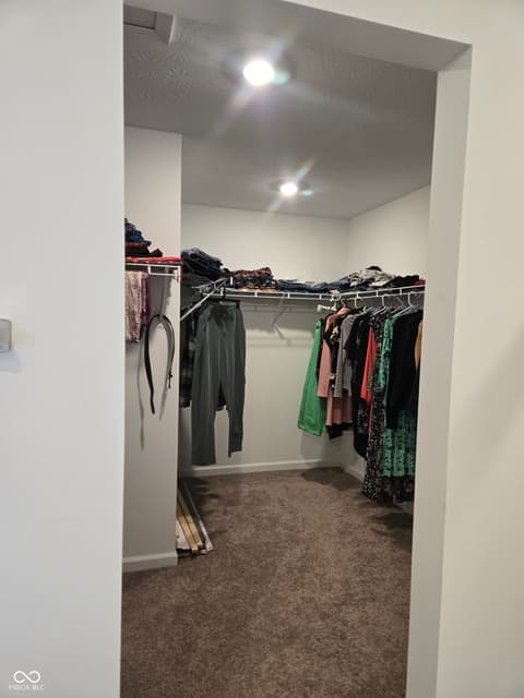 Walk In Closets — 6221 Countryside Forge Way, Indianapolis, IN