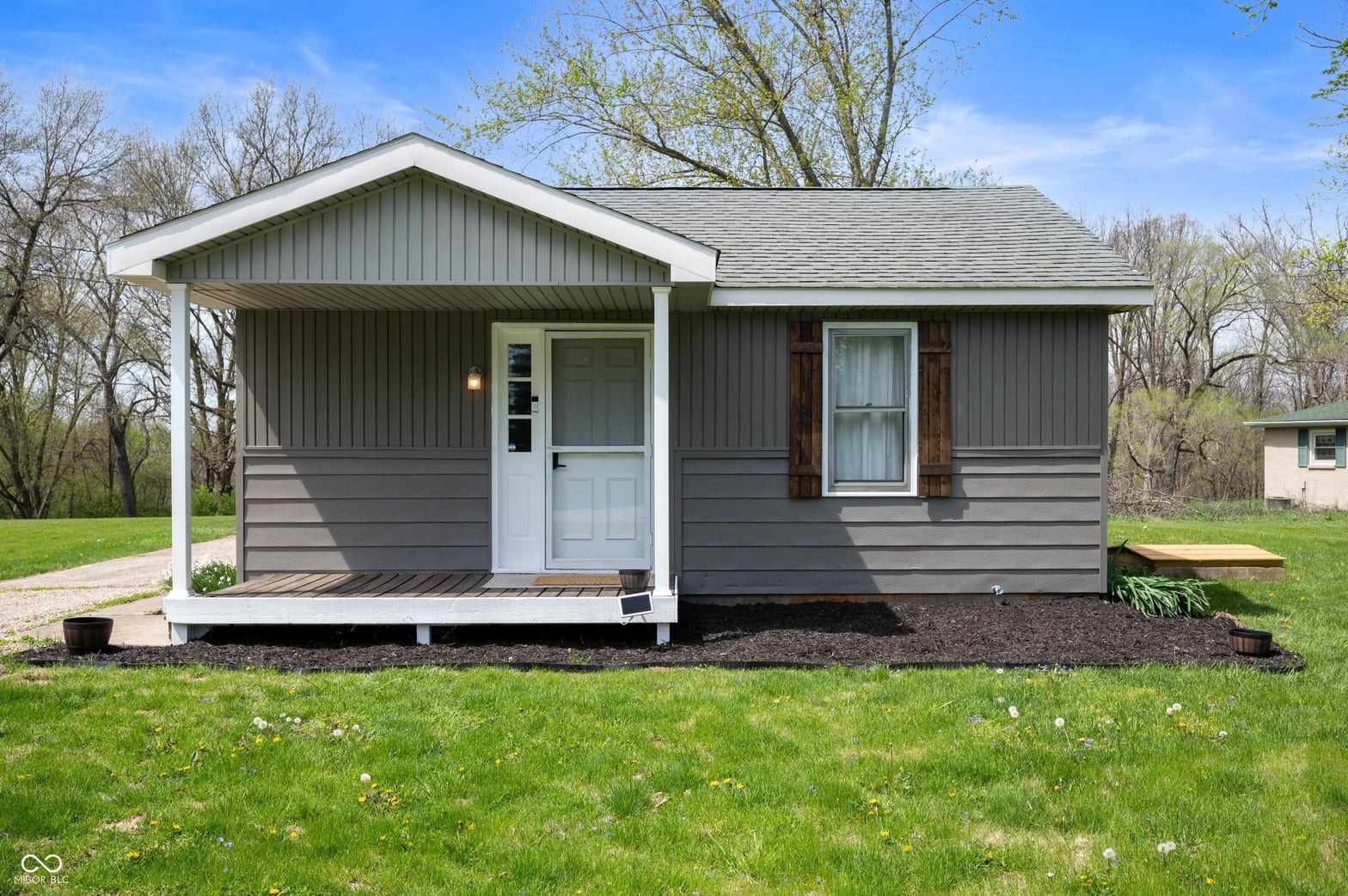 Front exterior at 12800 W State Road 32, Yorktown, IN