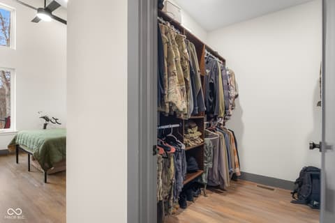 Walk In Closets — 205 Woods Trail, Nashville, IN