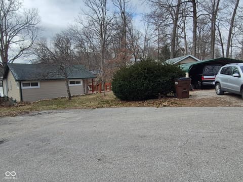 Parking — 8001 Dyson Drive