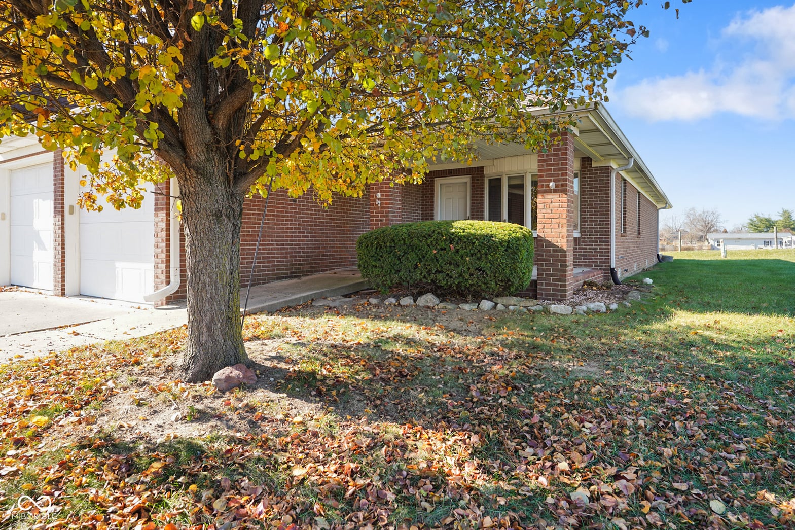 Photo of 11830 Civic Circle, Mooresville, IN