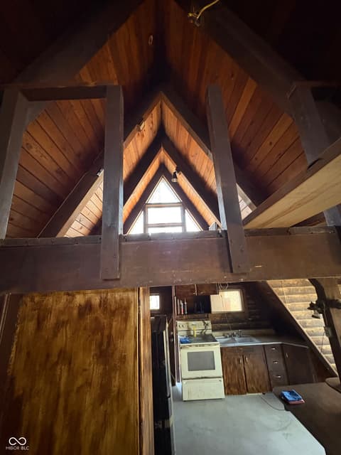 Photo of 6155 Private Road 1125 N, Poland, IN