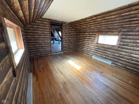Photo of 6155 Private Road 1125 N, Poland, IN