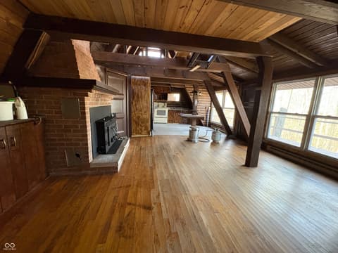 Photo of 6155 Private Road 1125 N, Poland, IN
