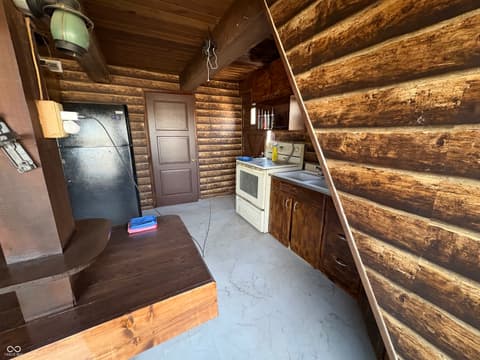 Photo of 6155 Private Road 1125 N, Poland, IN