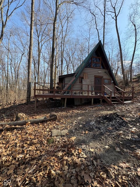 Photo of 6155 Private Road 1125 N, Poland, IN