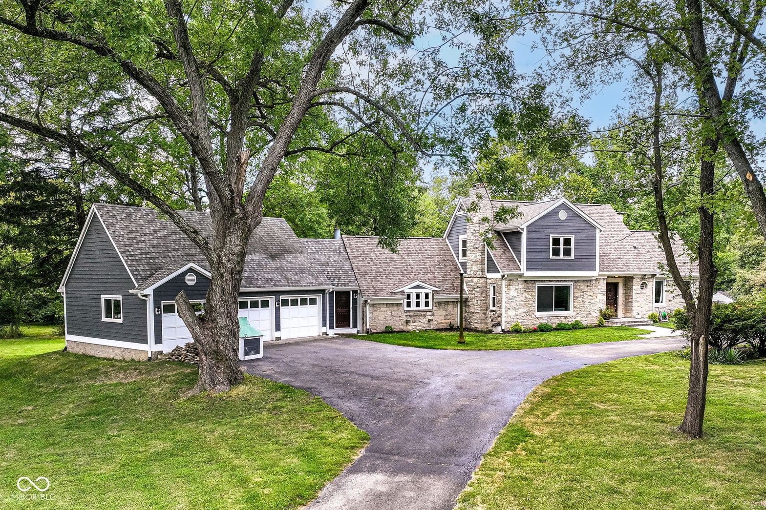 Photo of 7320 Highland Road, Indianapolis, IN