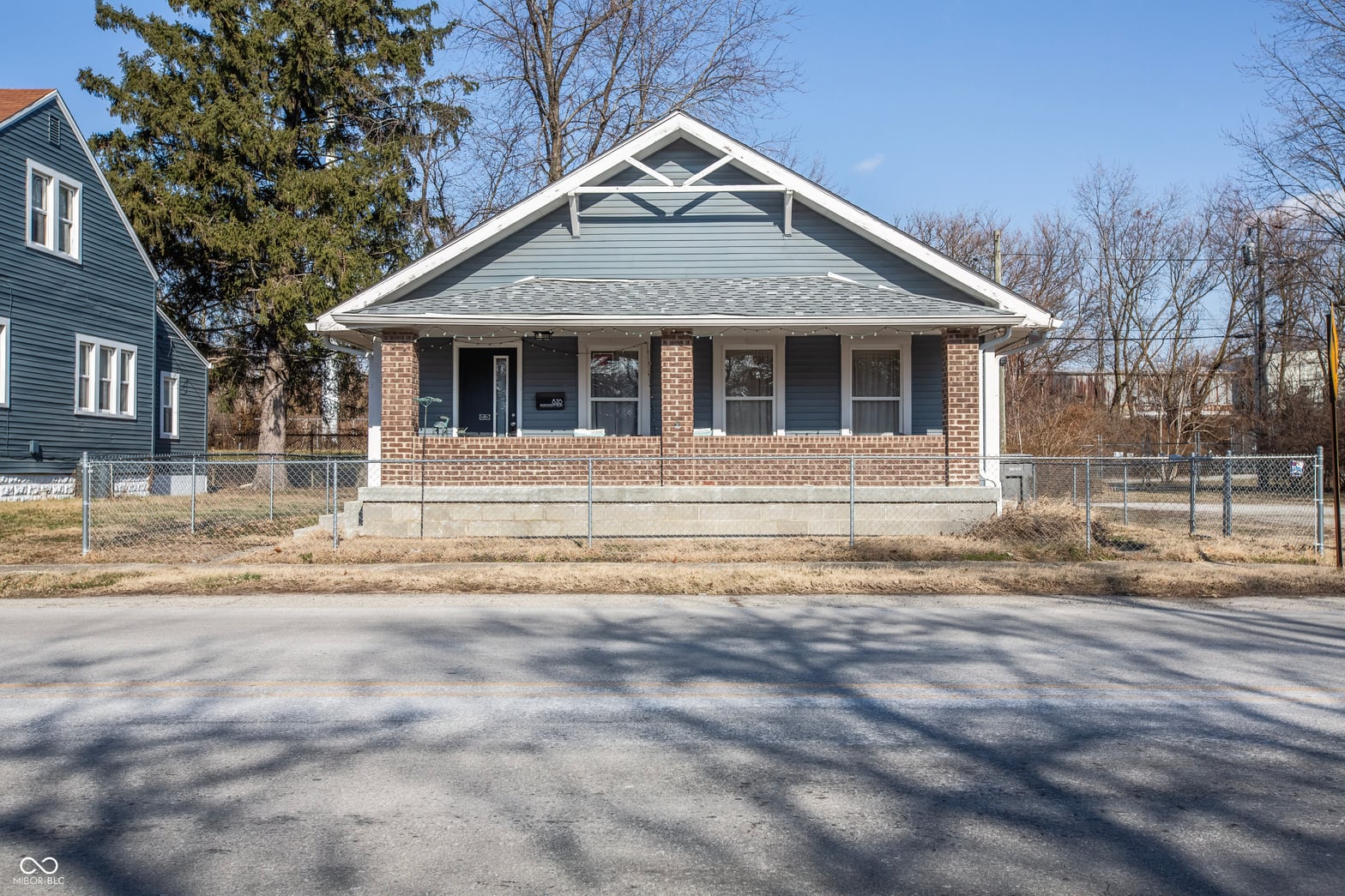 Photo of 826 E Pleasant Run Parkway North Drive, Indianapolis, IN