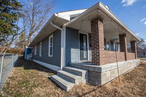 Photo of 826 E Pleasant Run Parkway North Drive, Indianapolis, IN