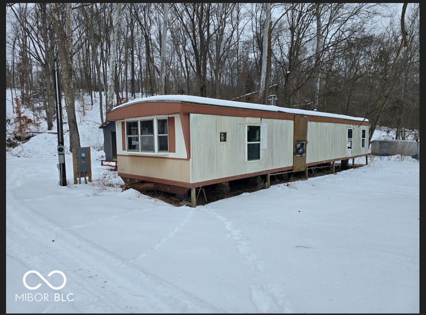 Side exterior at 1318 State Road 135 S, Nashville, IN