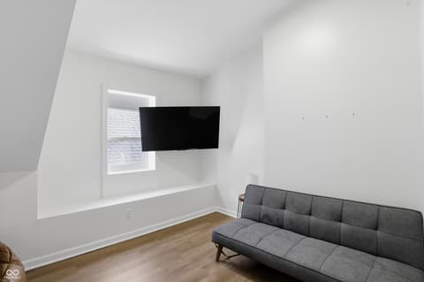 Photo of 941 E Raymond Street, Indianapolis, IN