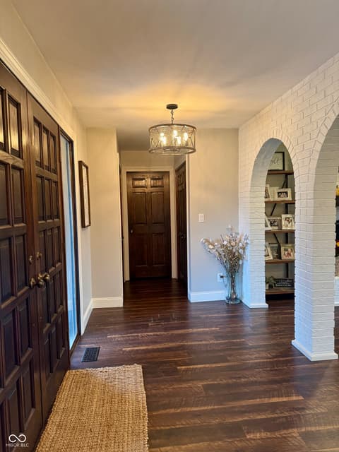 Photo of 4825 W County Road 500 N, North Vernon, IN