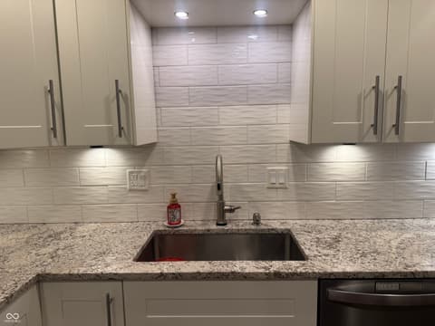 Photo of 4825 W County Road 500 N, North Vernon, IN
