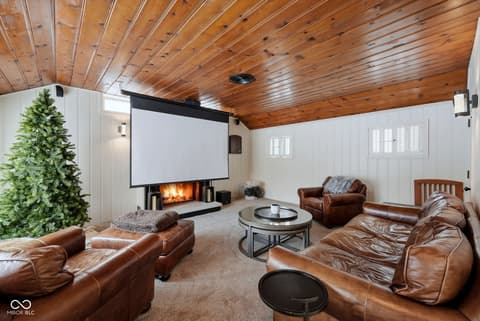 Bonus room at 1025 Oswego Road, Carmel, IN